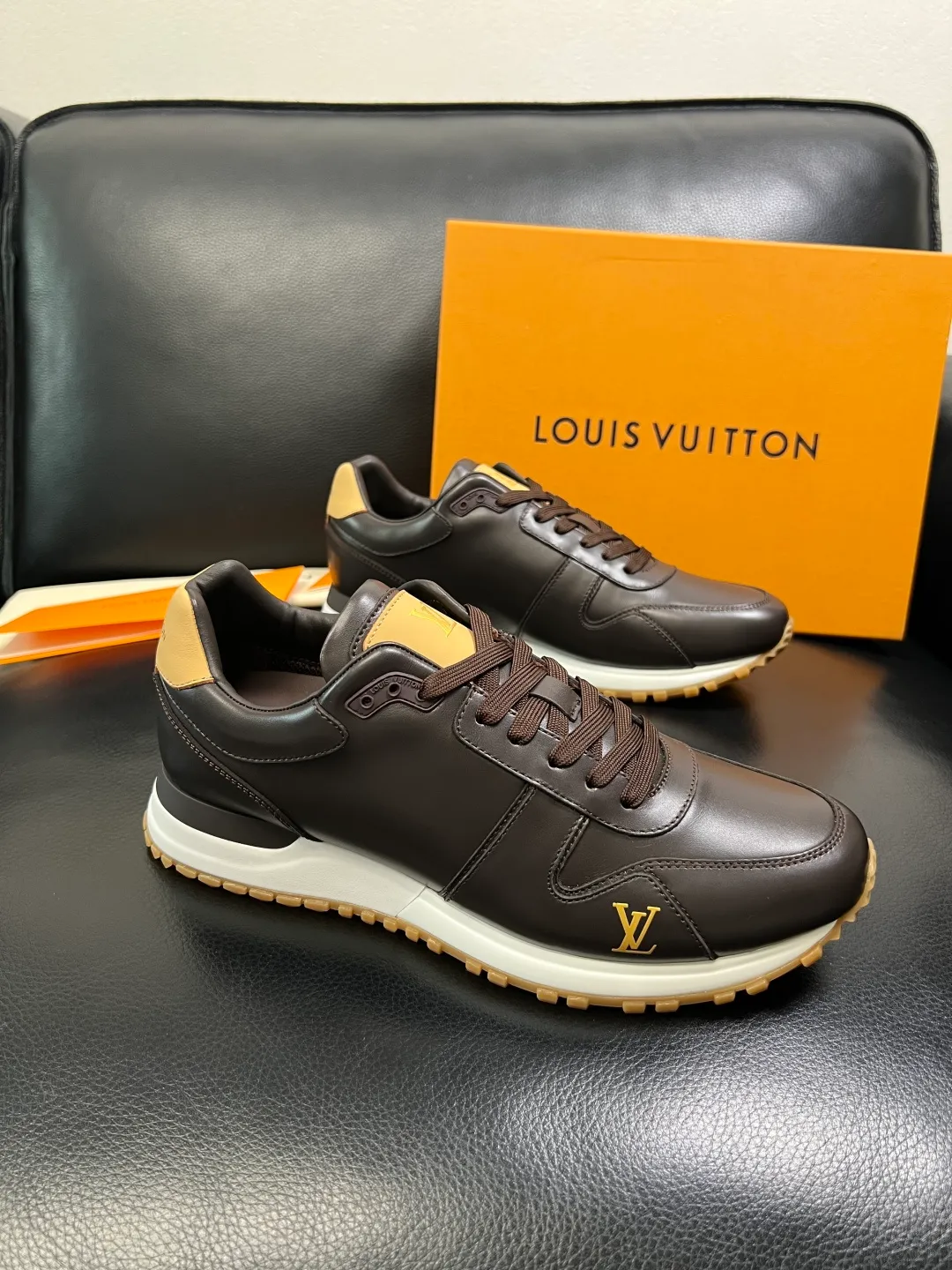 Men's shoes 💰740 Lv high quality top handicrafts Louis Vuitton, counters are equipped with the original factory, the uppers are imported from Italy, high-quality splicing colorful complex crafts, imported cowhide lining is soft and comfortable, soles: original soles specially provided by the original factory, T men's shoes 💰U exclusive movable molded soles are super comfortable, original factory single goods, code number 39-44 (customized 45)